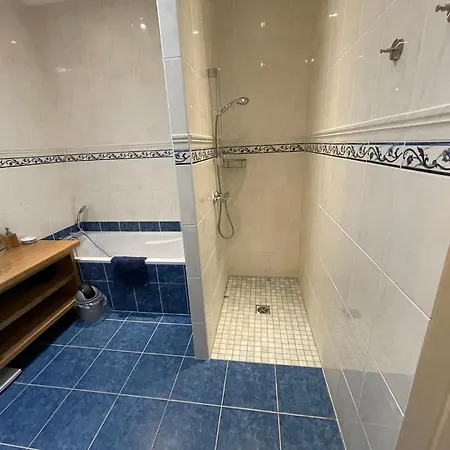 Guest house La Ferme De Villeneuve 3*