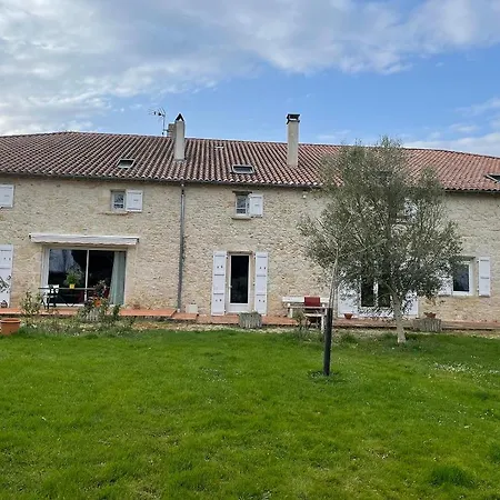 La Ferme De Villeneuve Πανσιόν