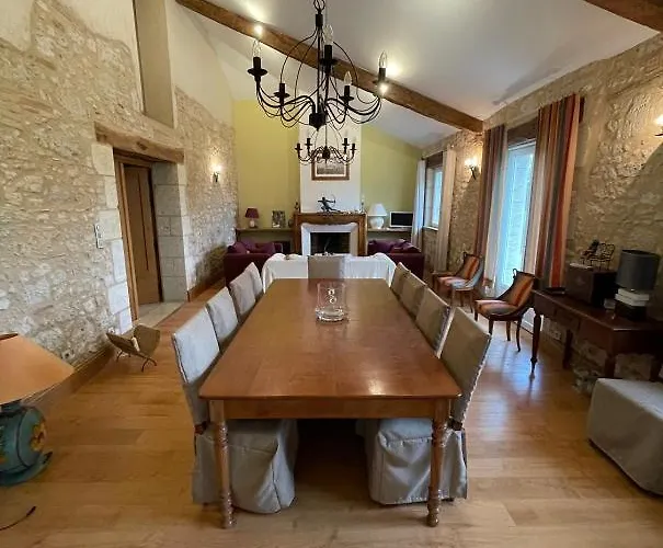 La Ferme De Villeneuve Гостевой дом Saint-Antoine (Gers)