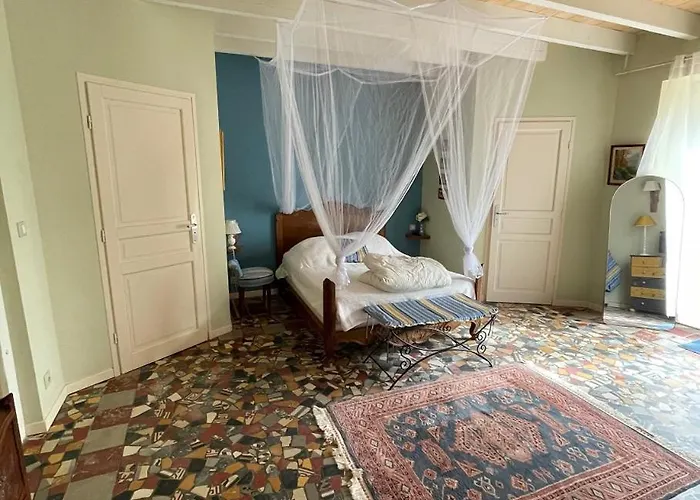 La Ferme De Villeneuve Гостевой дом Saint-Antoine (Gers)